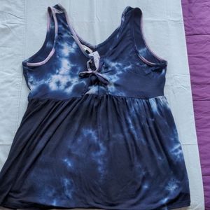 Blue/white/lavender Tie Dye flowy tank L